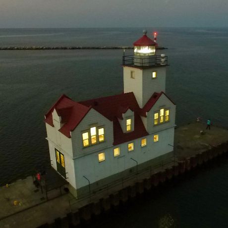 Friends Of The Kewaunee Pier Head Lighthouse profile image